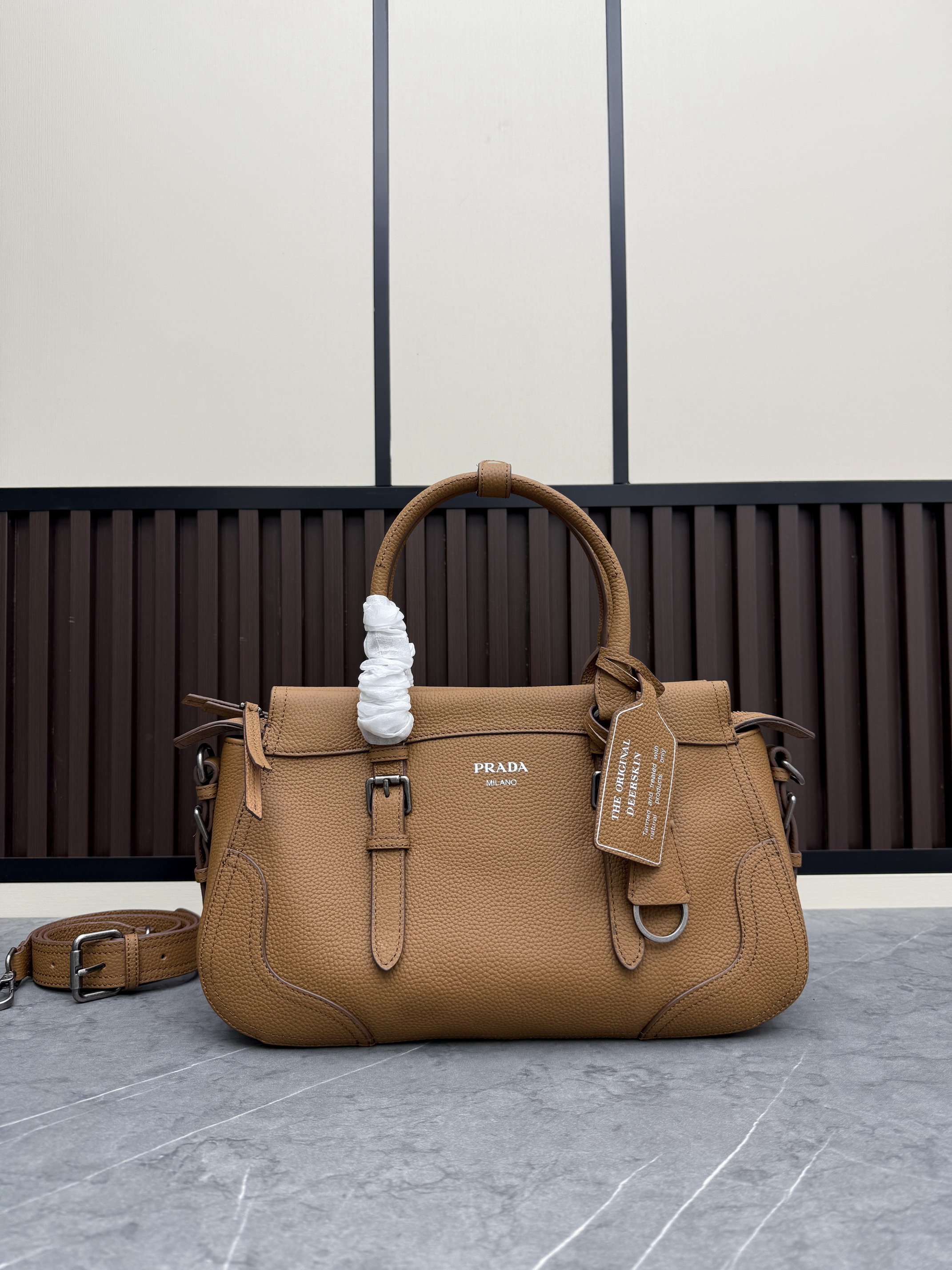 Prada 1A604 35x22x11cm jj1_1