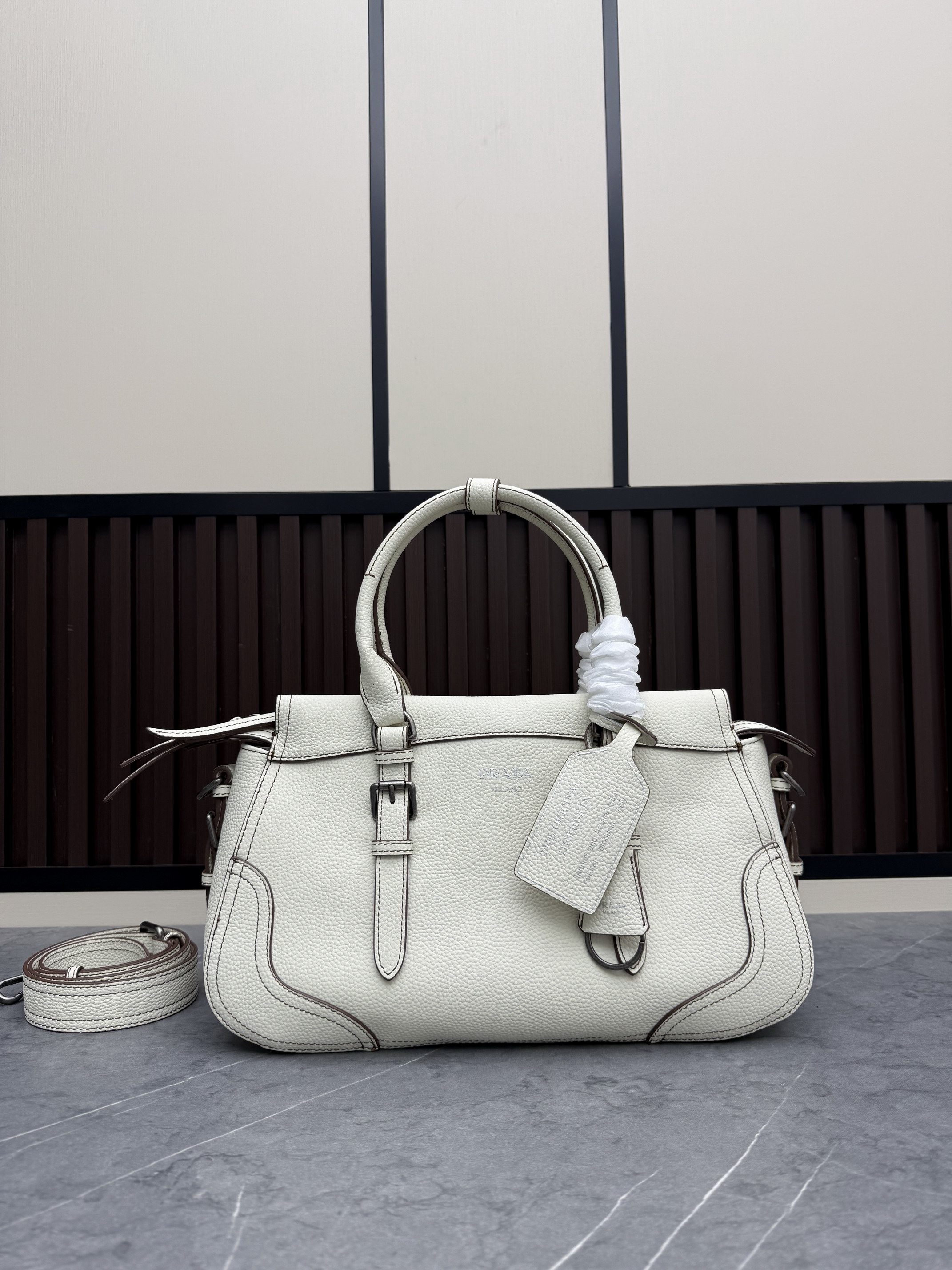 Prada 1A604 35x22x11cm jj2_1