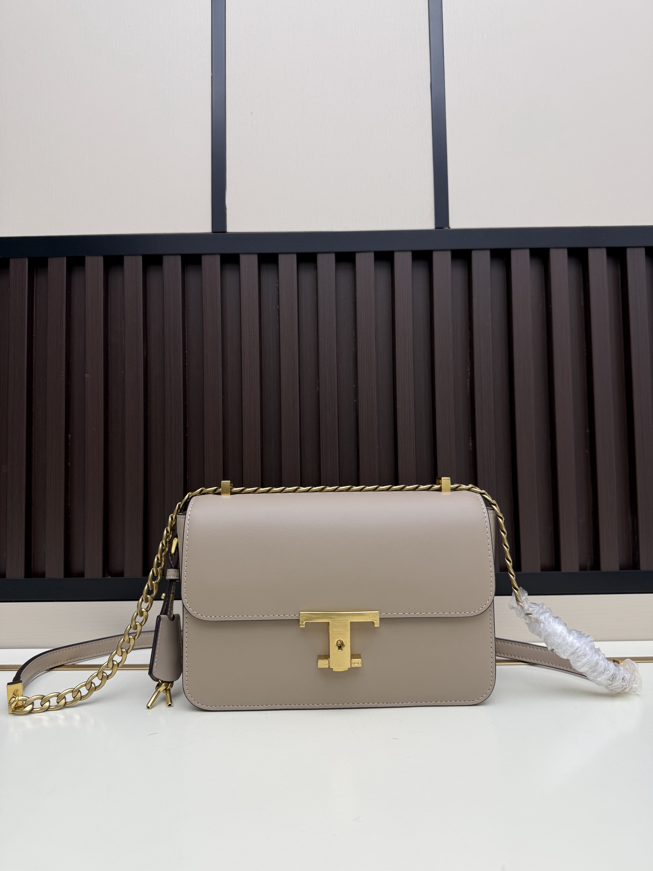 Tods 003855 22x14 5x8cm jj3_1