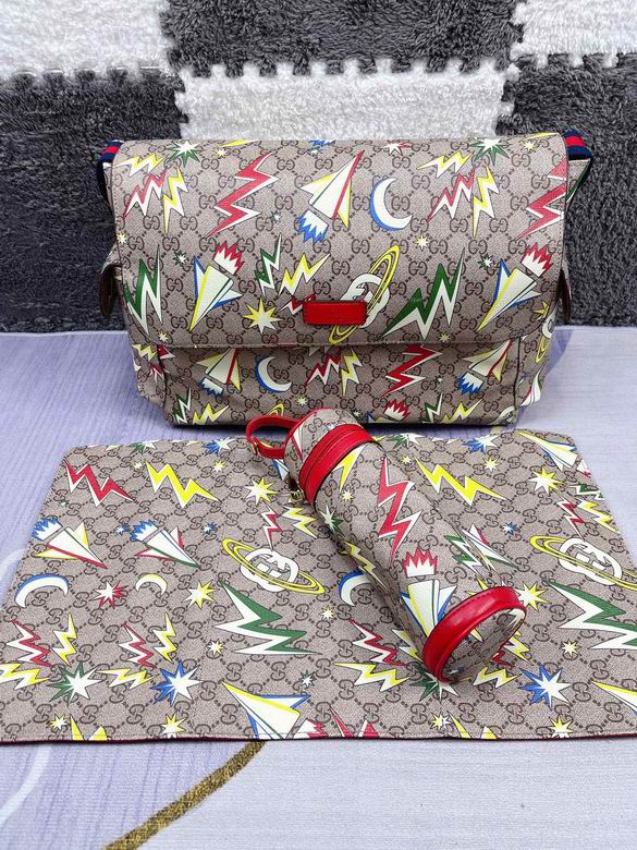 Gucci 42x30x15cm CX 11