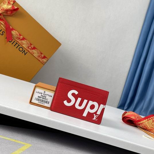 Supreme M67543红 7x11cm gf