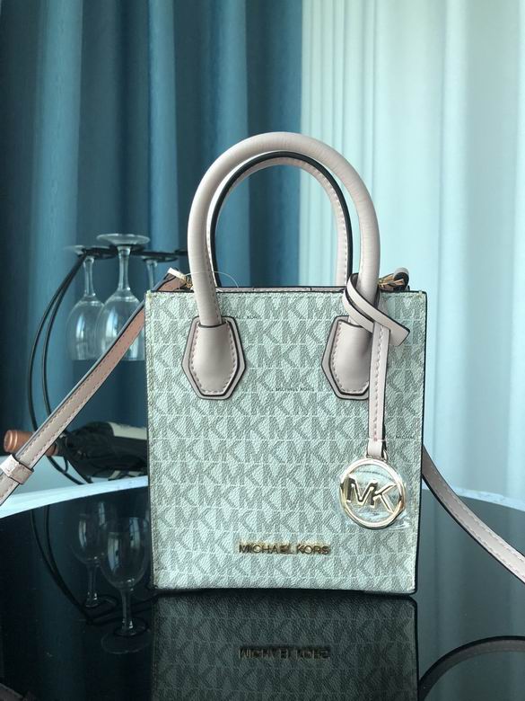 mercer 15X17X6cm 022109 EY 5