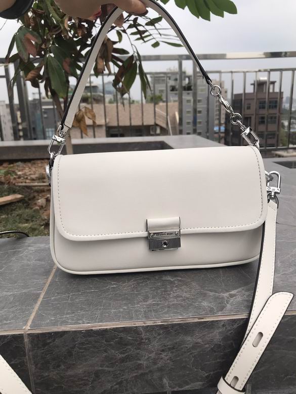 26X4.5X15cm 041414 EY 5