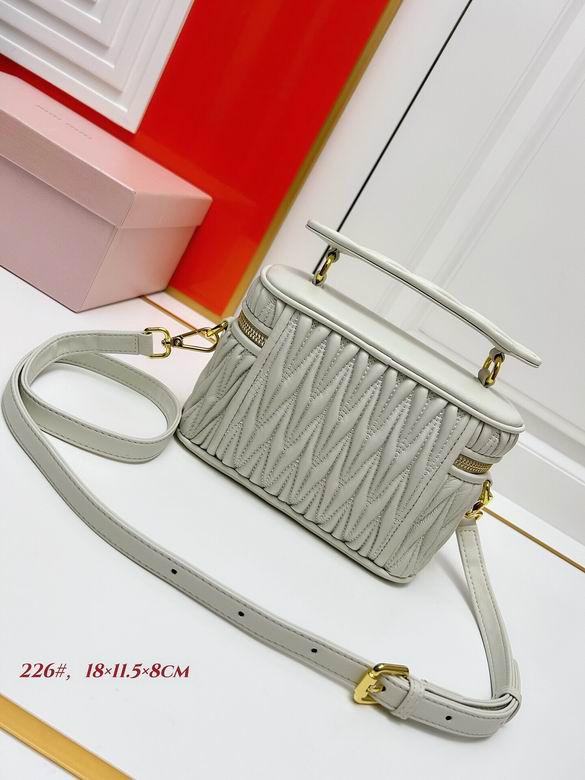 2024 Miu Miu Make-up bag 1:1
