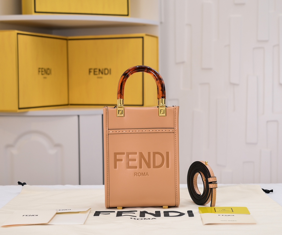 Fendi 3370 13x6.5x18cm ww