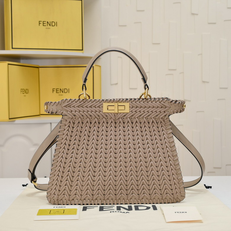 Fendi 3317 33cm ww2