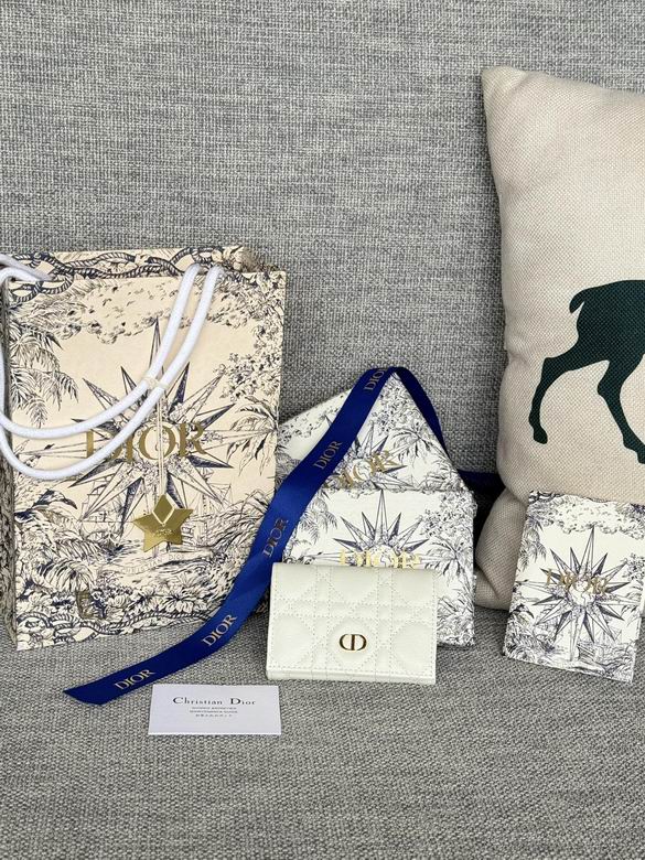 S5132UWHC_M30G 11X7.5X2.5cm YG 7