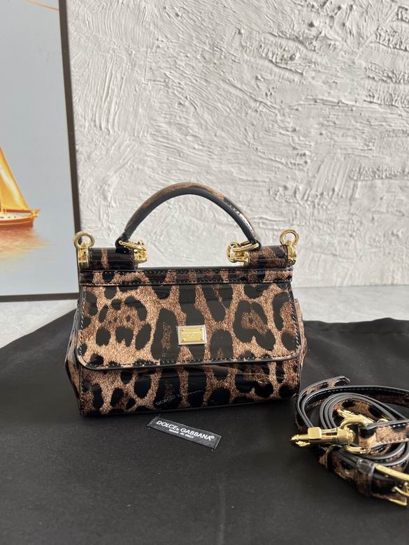 Sicily 18X11X6cm 032603 YT