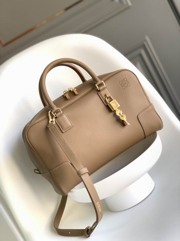 Loewe 062126 28x18x11cm ss19