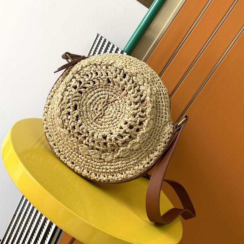 685601 17X17X5.5cm YG