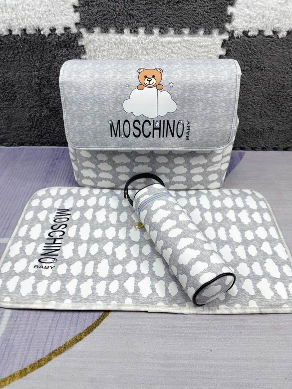 Moschino 40x30x15cm CX 4