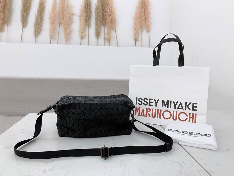 Issey Miyake BB89-AG131 23x15x11cm Yt4