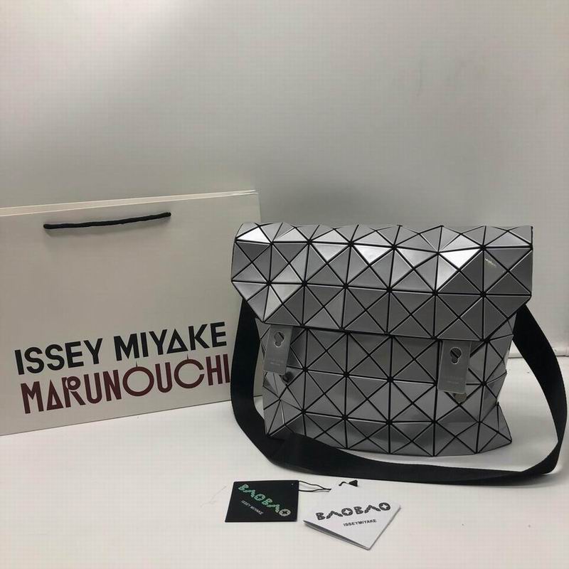 Issey Miyake 37x29cm Yt