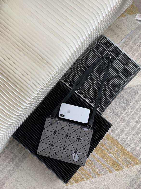 BB81-AG352 23X17cm YT 10