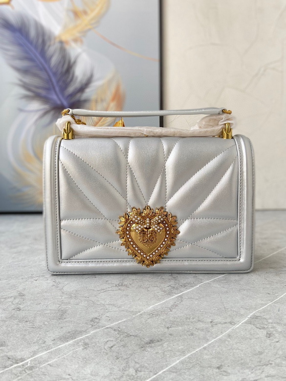 14.5X21X3cm 111603 YT More