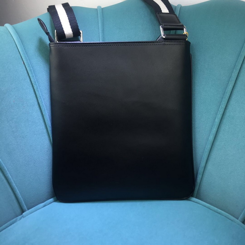 8215-2 24X28X1.5cm WP