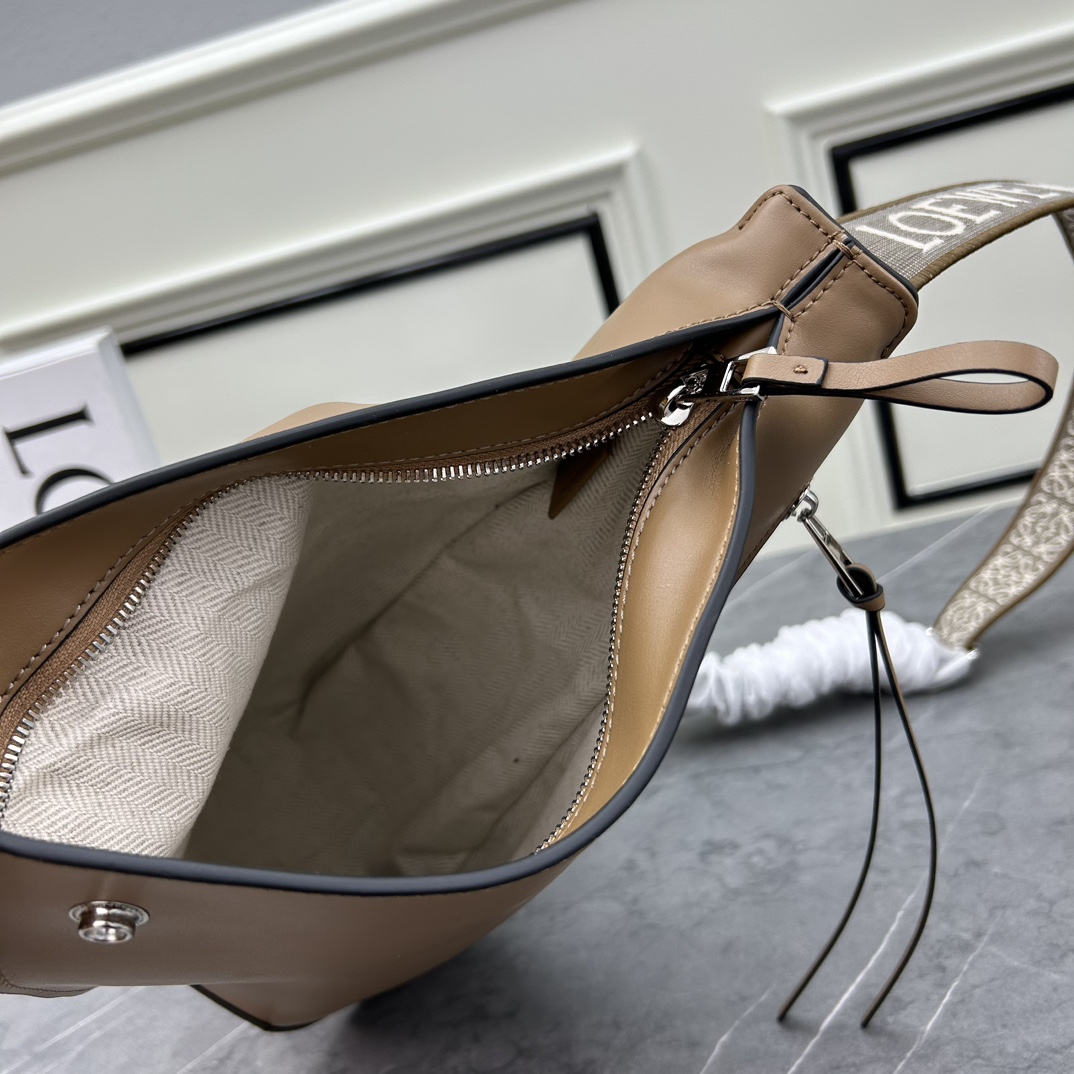 Loewe S327 34x17.5x13cm ww (35)