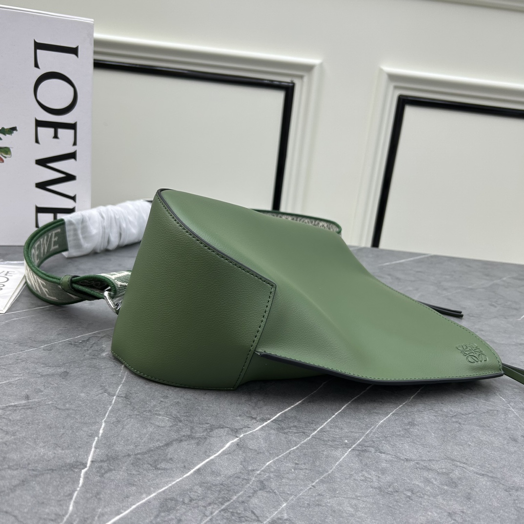 Loewe S327 34x17.5x13cm ww (6)