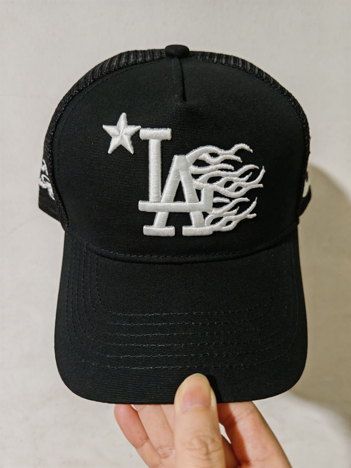 Hellstar Cap 01