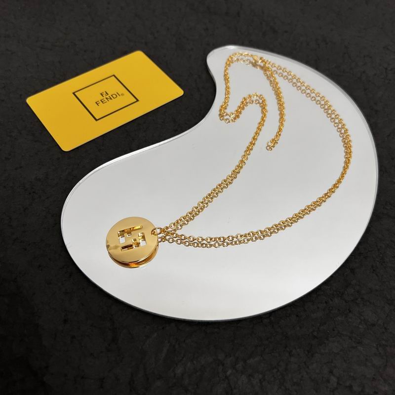 Fendi necklace 05lyx42