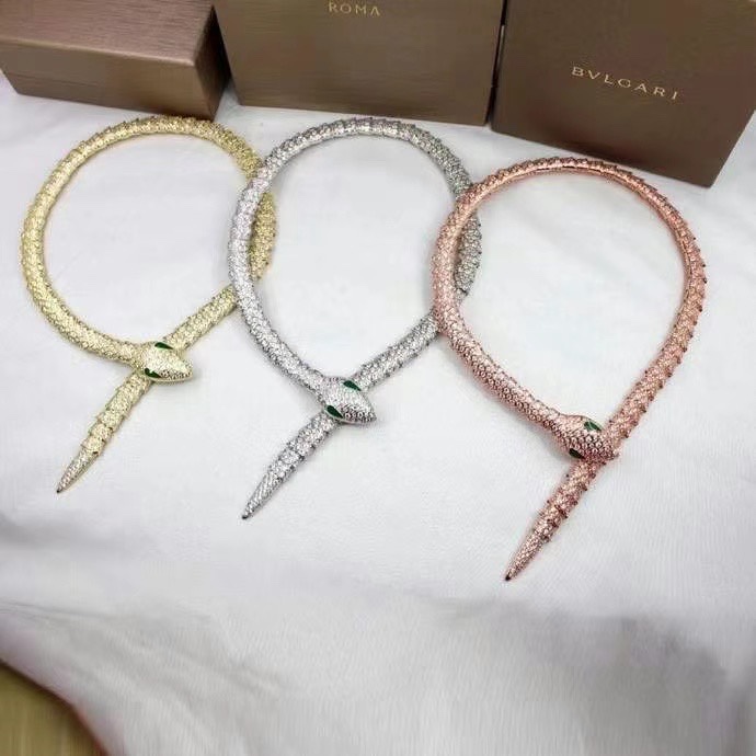 Bvlgari necklace 04lyh138