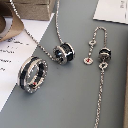 Bvlgari suits 04lyh13