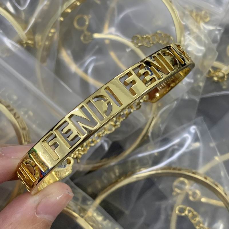 Fendi bracelet 03lyx38
