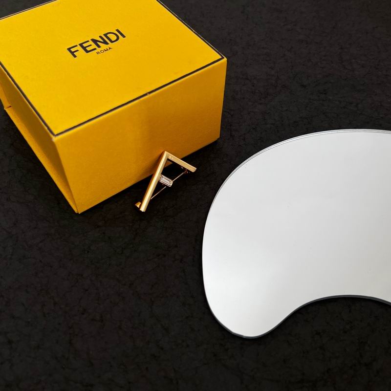 Fendi brooch 05lyx6
