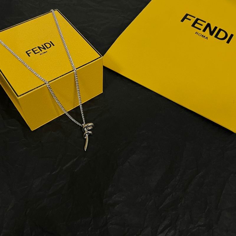 Fendi necklace 05lyx56