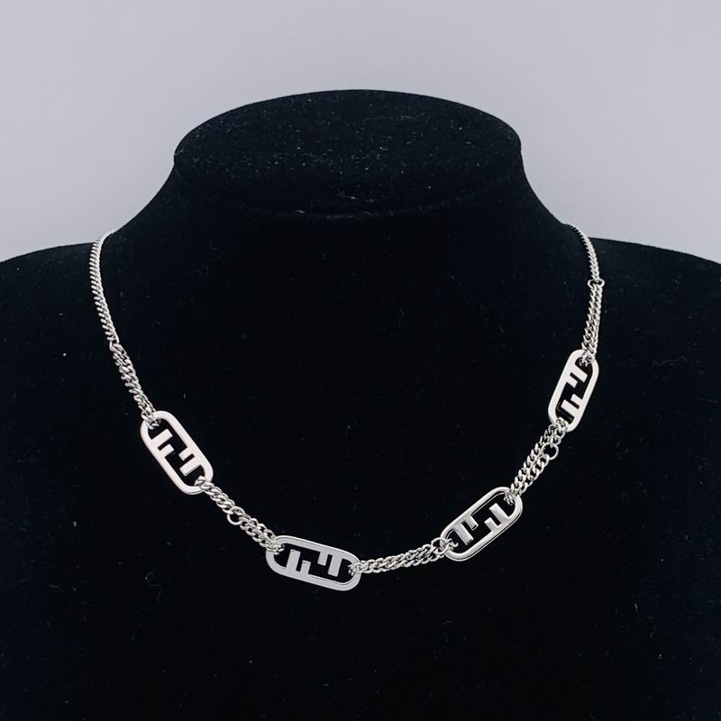 Fendi necklace 06lyx60