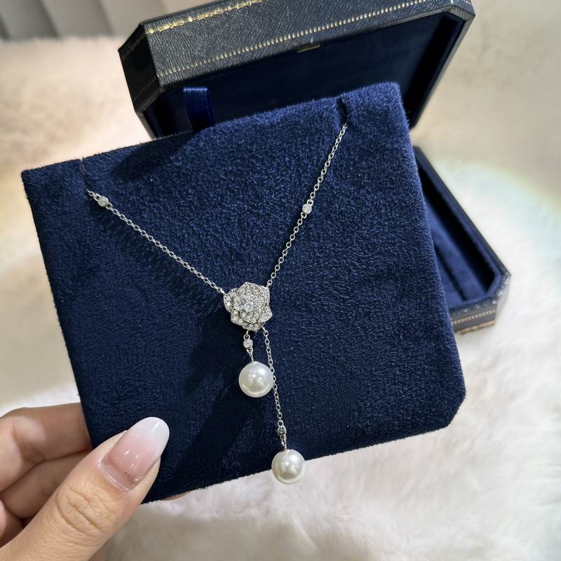 Piaget necklace 06lyx24