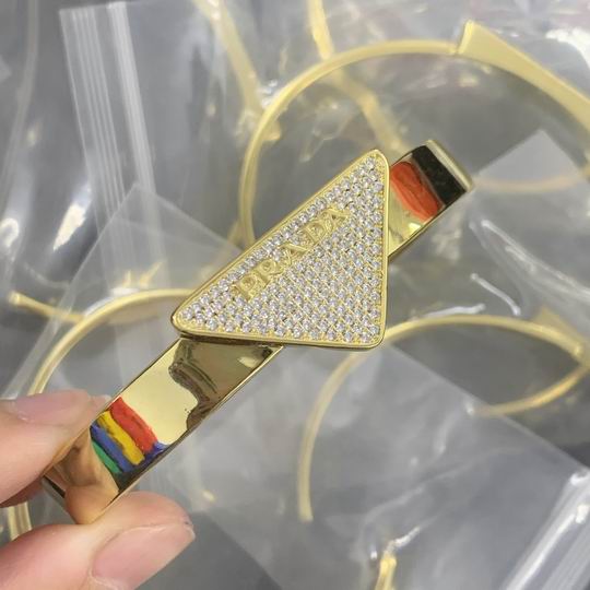 Prada bracelet 05lyh13