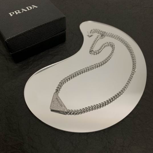 Prada necklace 05lyh28