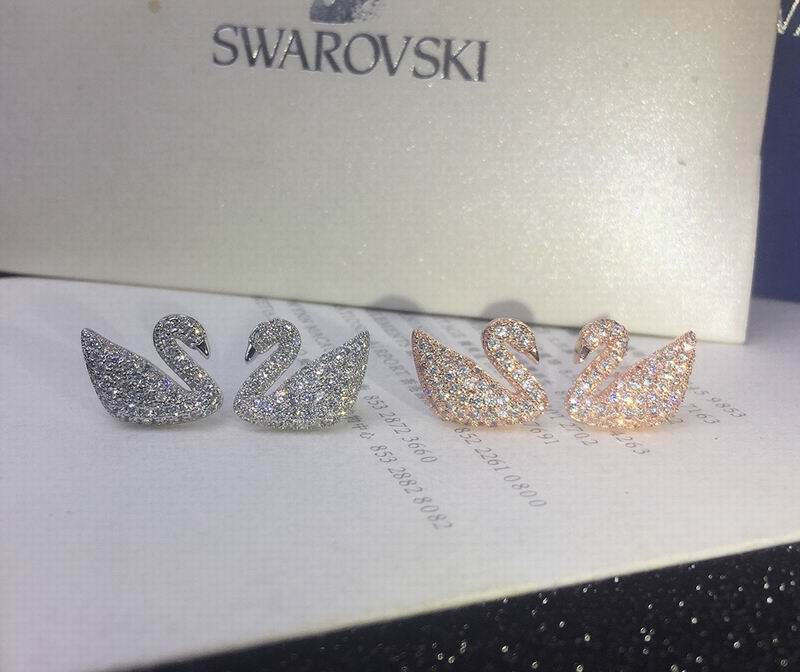 Swarovski Earring 05lyx64