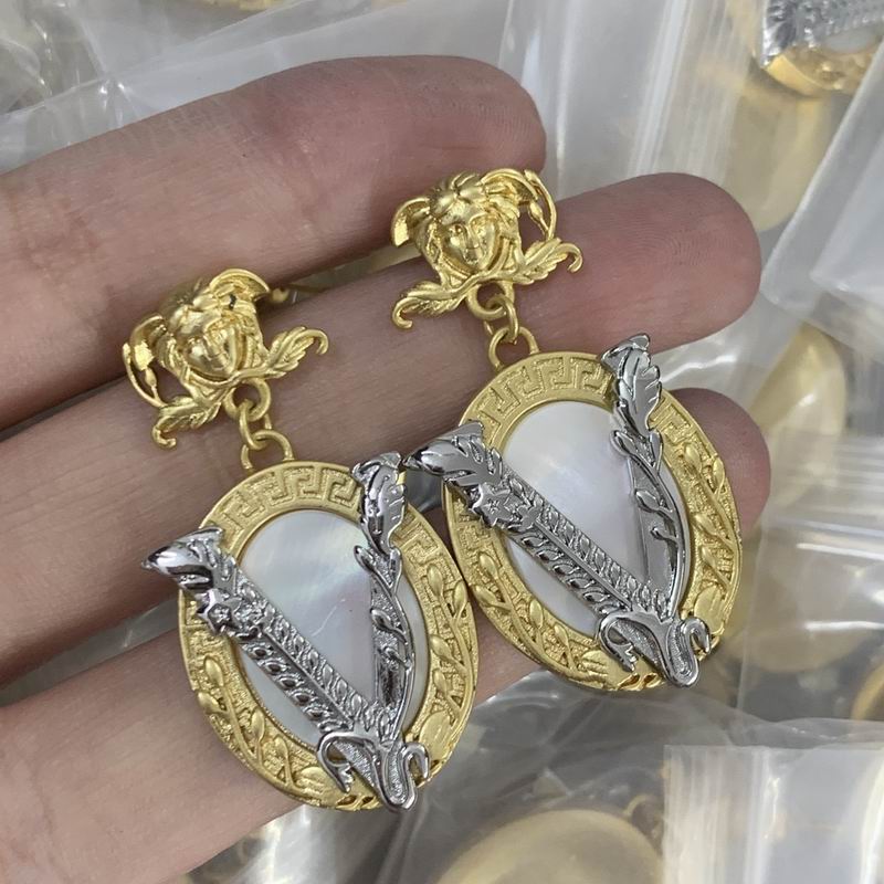 Versace earring 05lyx32