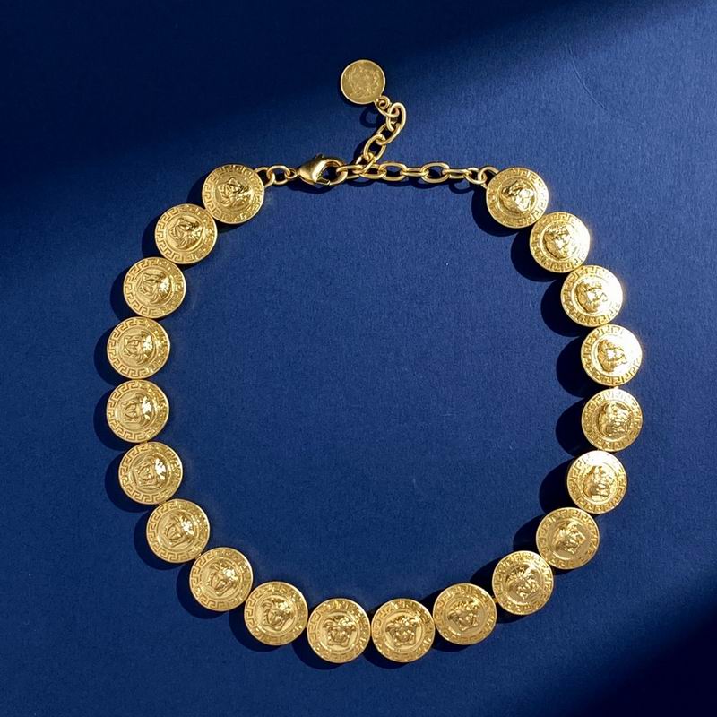Versace necklace 05lyx21
