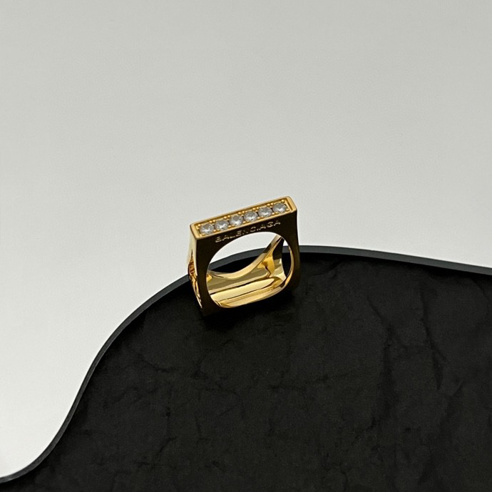 Balenciaga Ring  01lyr4 (3)