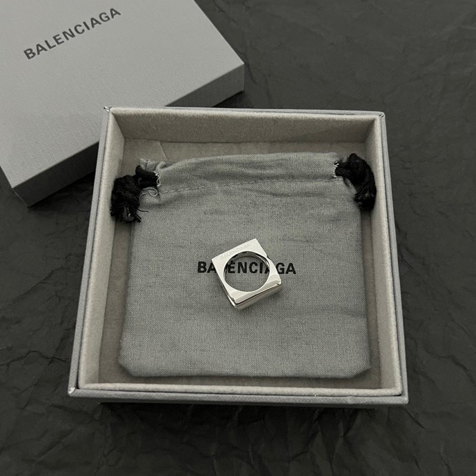 Balenciaga Ring  01lyr4 (9)