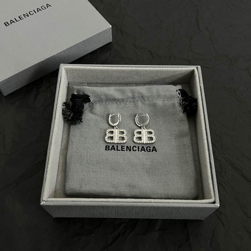 Balenciaga earring 01lyr23 (1)