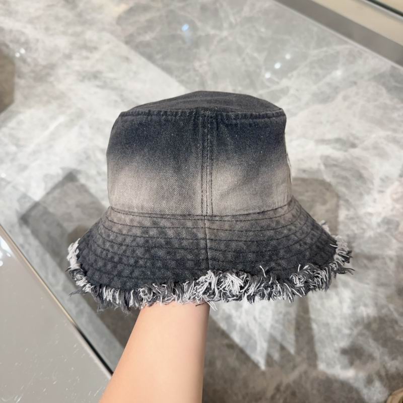 Balenciaga hat 36 (1)