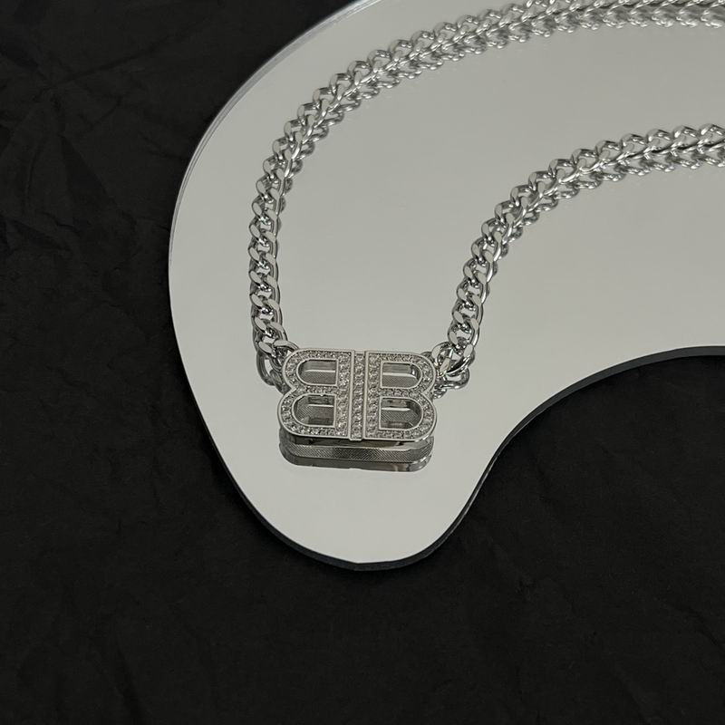 Balenciaga necklace 01lyr9 (4)
