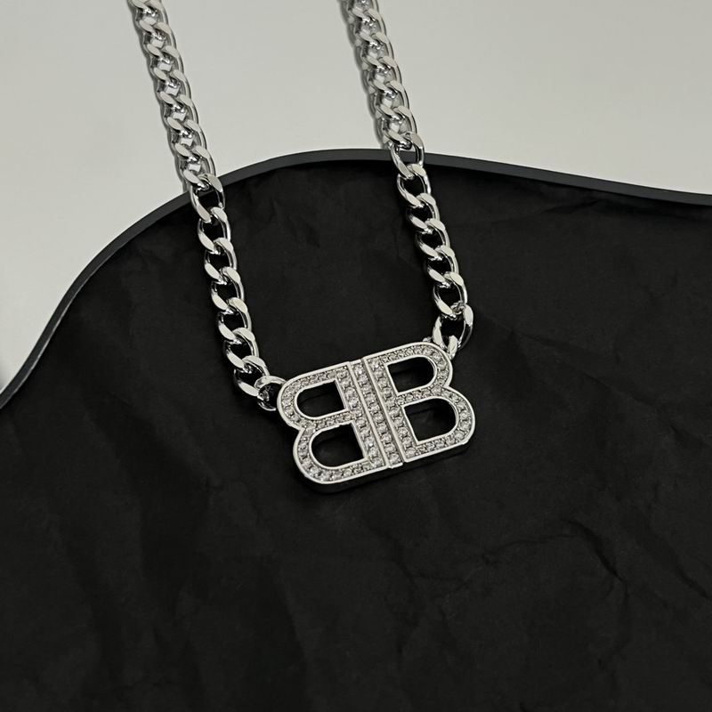 Balenciaga necklace 01lyr9 (5)