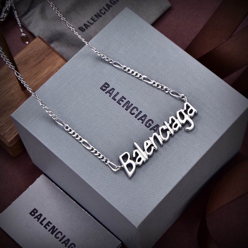 Balenciaga necklace 12lyr03 (1)