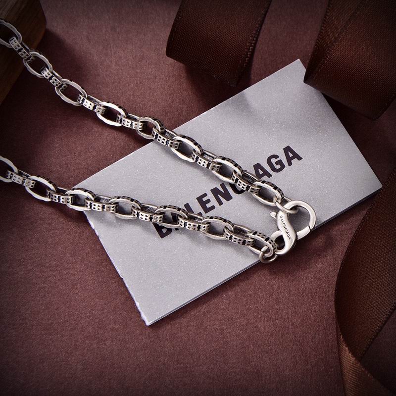 Balenciaga necklace 12lyr04 (2)