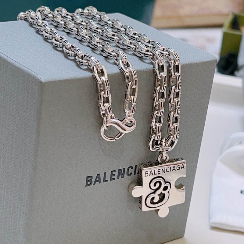 Balenciaga necklace 12lyr05 (3)