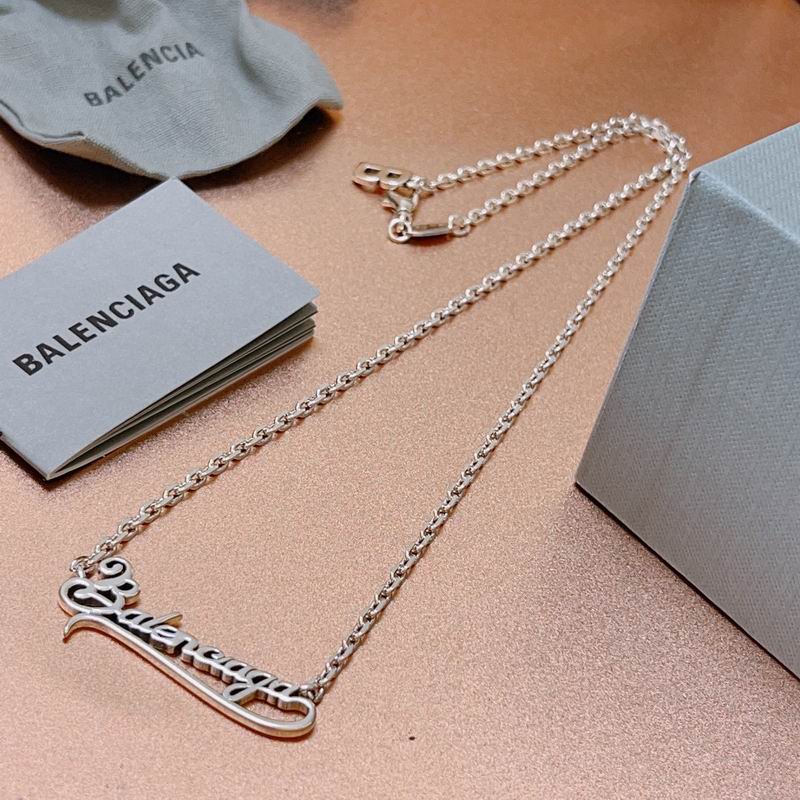 Balenciaga necklace 12lyr06 (1)