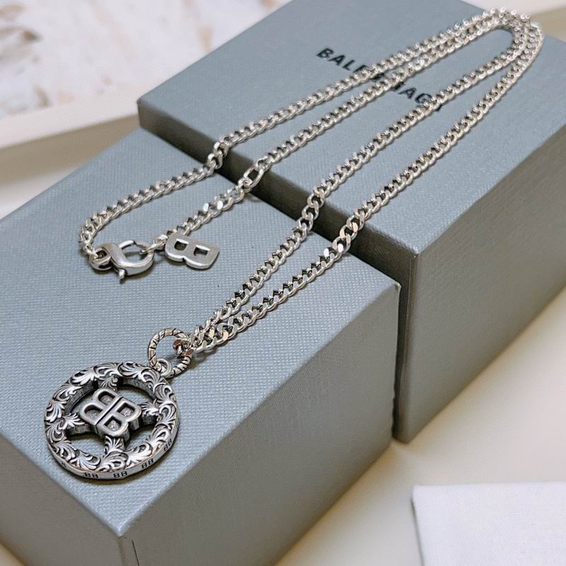Balenciaga necklace 12lyr07 (4)