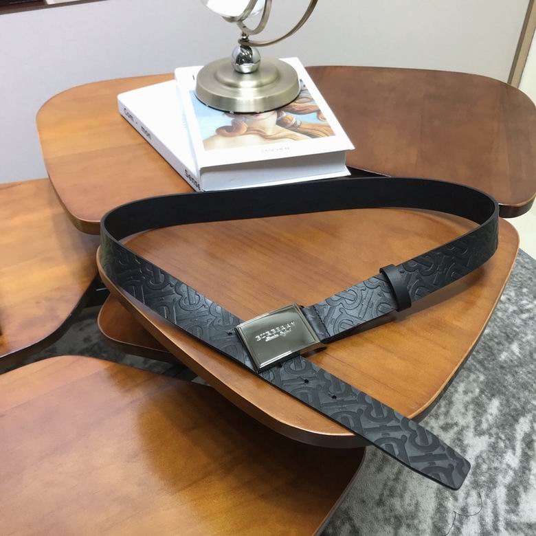 Burberry 34mmX95-125cm 7d (114)