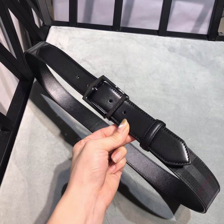 Burberry 34mmX95-125cm 7d (220)