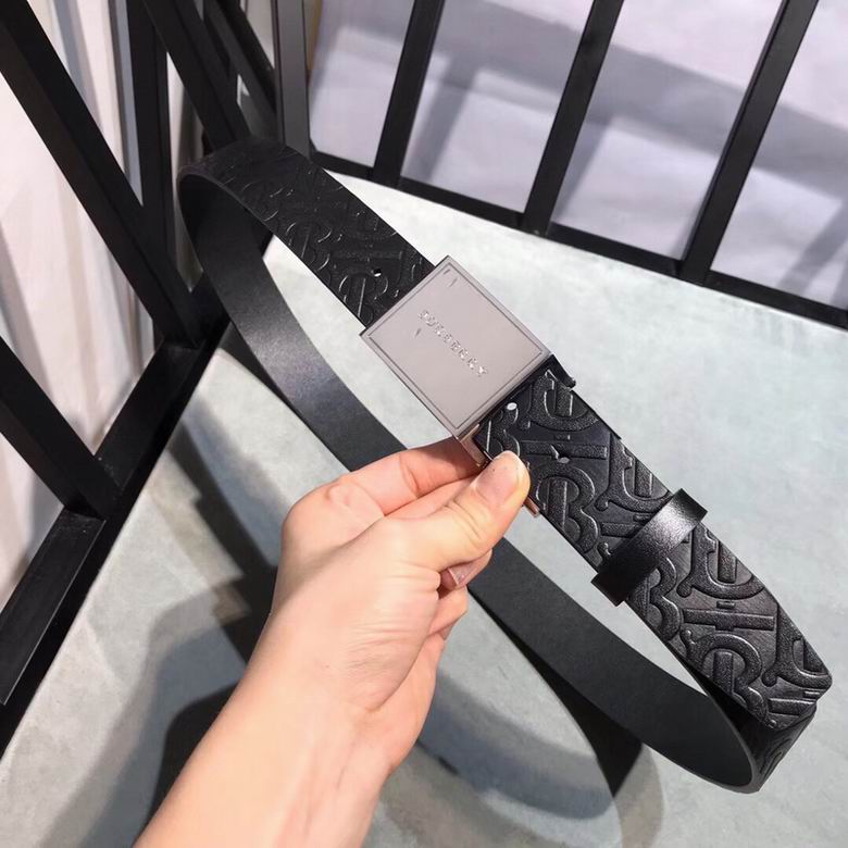 Burberry 34mmX95-125cm 7d (234)